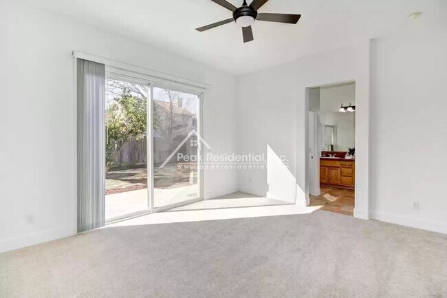 Building Photo - Wonderful 3bd/2ba Elk Grove Home with 2 Car Garage