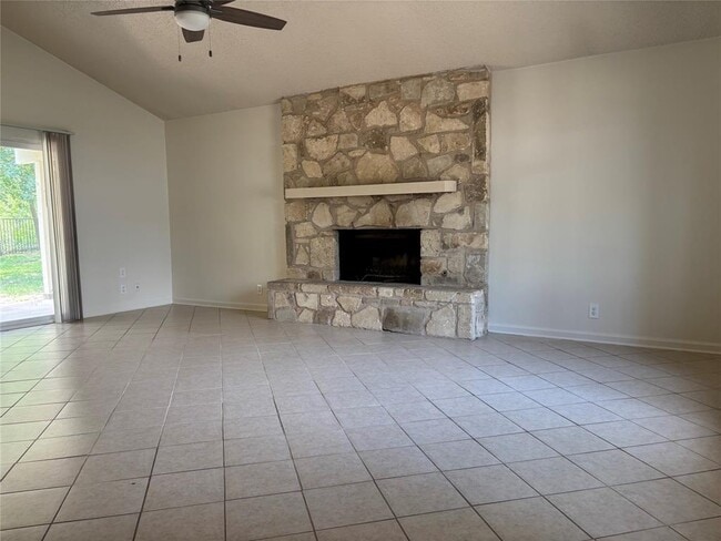 Building Photo - 6605 Danwood Dr