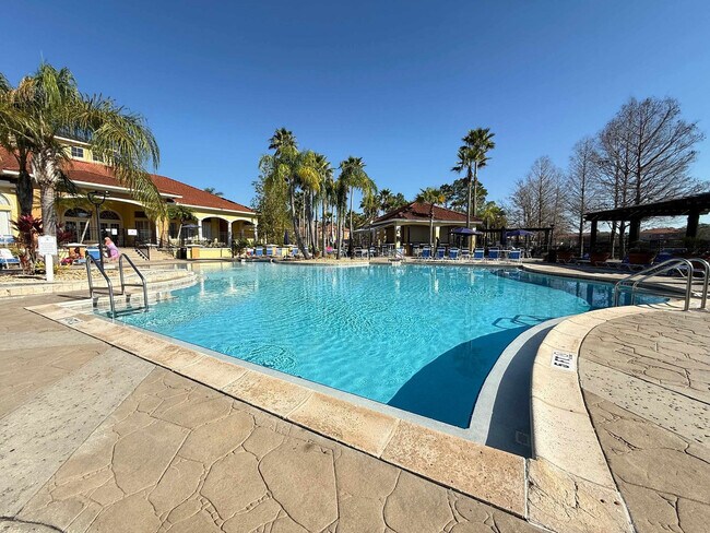 Building Photo - 4735 Vero Beach Pl