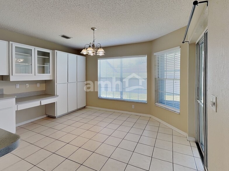 Building Photo - 8850 Napa Loop