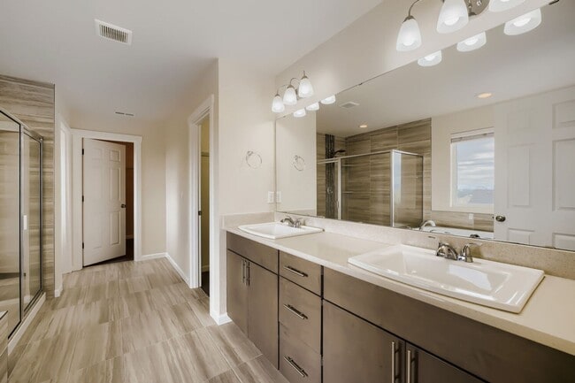 Building Photo - Amazing 6bed/3bath home in Edgewood, WA!