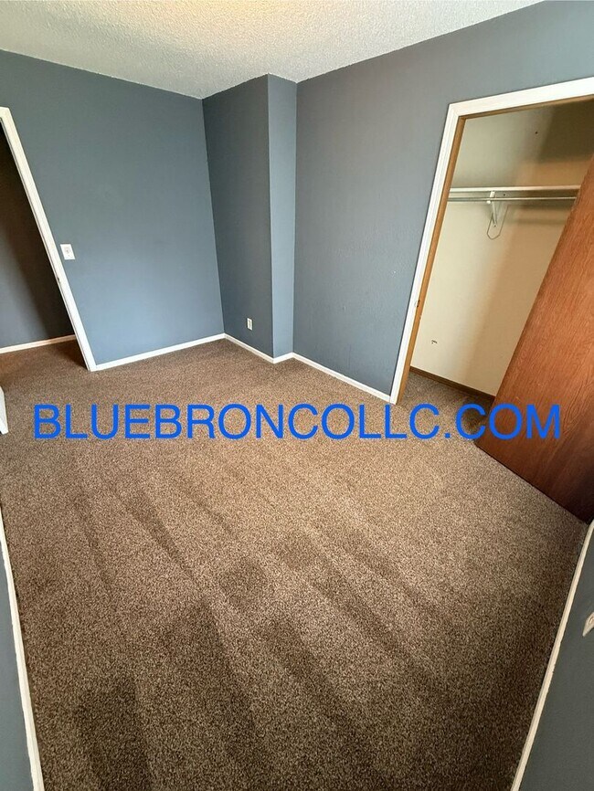 Building Photo - All the Space You Need – 3-Bedroom with Ga...