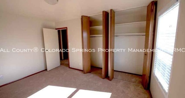 Building Photo - 124 N Brentwood Dr
