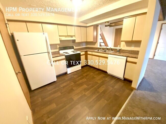 Building Photo - 1876 Ledgewood-A9