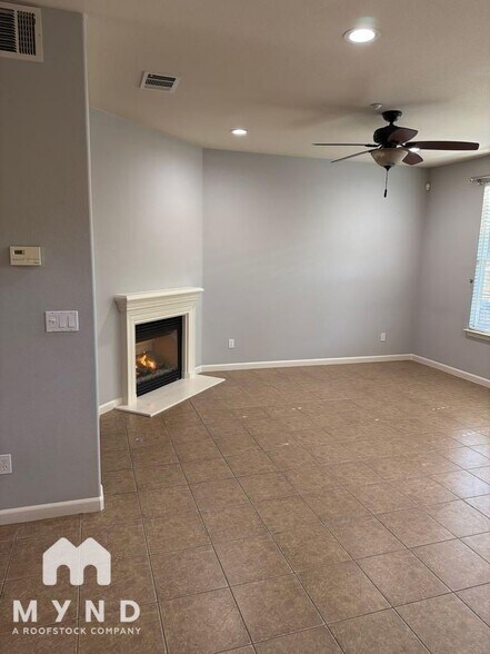 Building Photo - 3126 Fioli Way