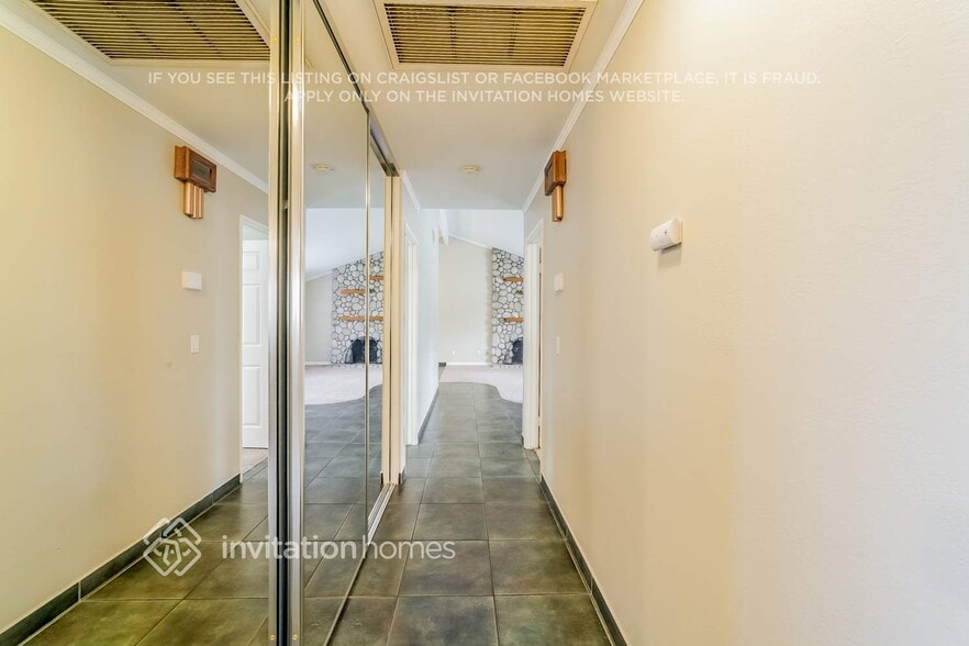 Building Photo - 1504 Cole Ave