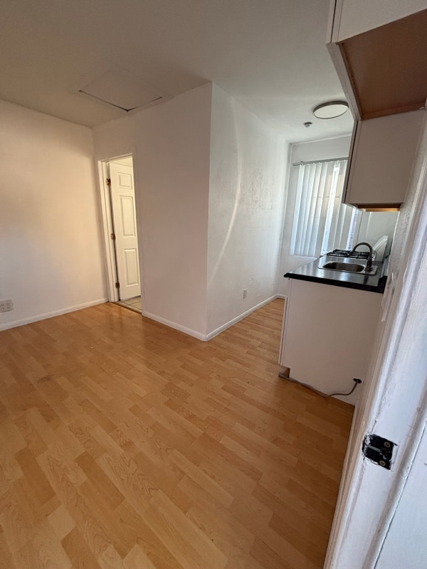 Building Photo - 1811 N Lincoln St