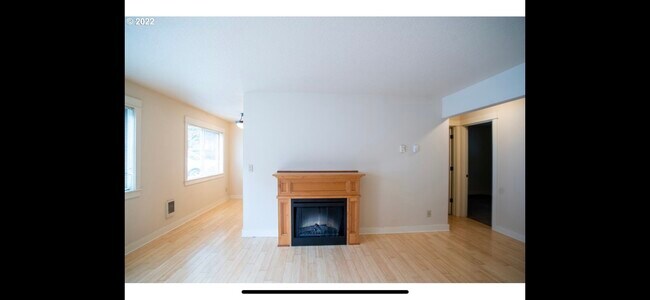 Building Photo - 8664 N Willamette Blvd