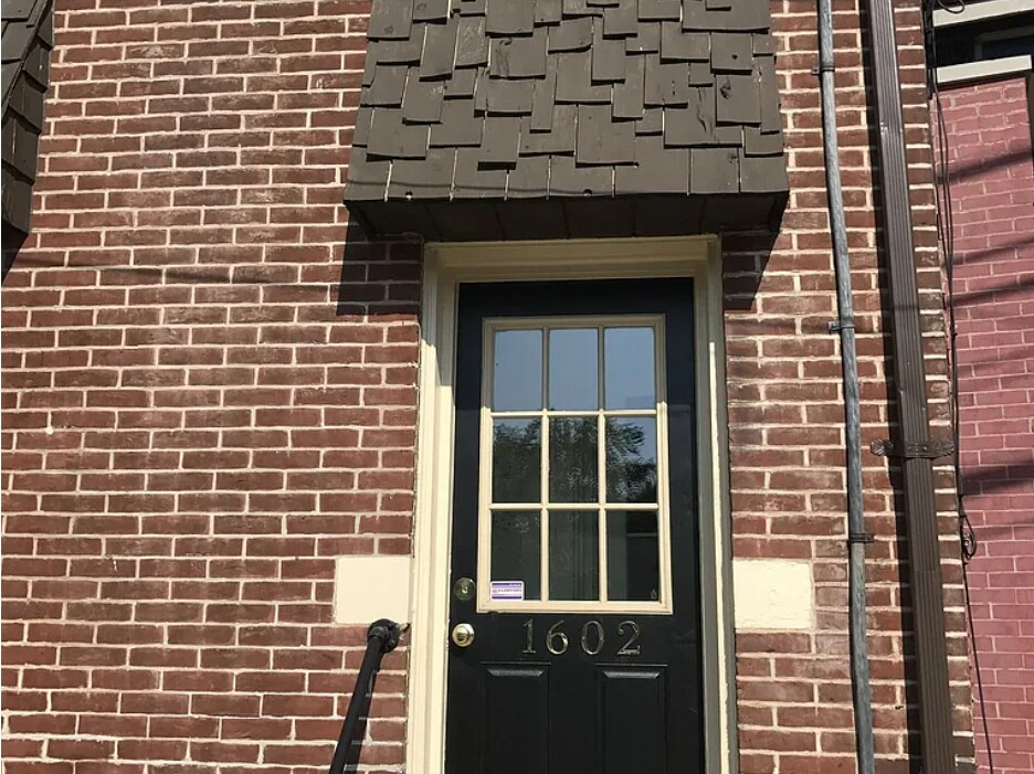 Building Photo - 1602 Lowrie St