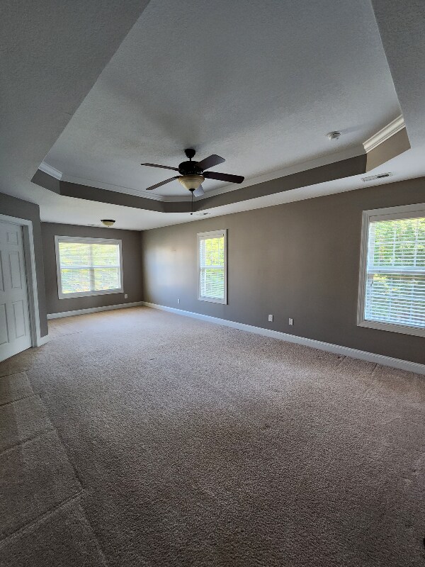 Building Photo - 611 Stagecoach Dr
