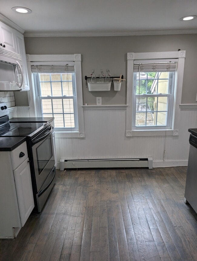 Building Photo - 121 Franklin St