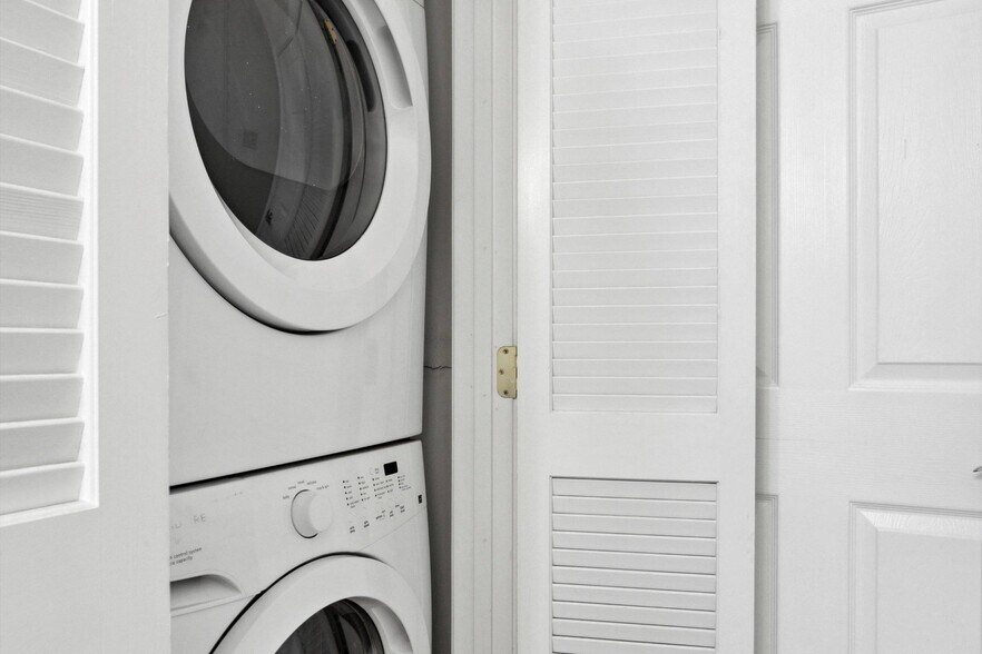 Building Photo - 1935 N 18th St