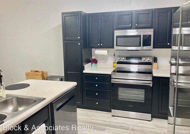 Building Photo - 2 br, 2 bath House - 46 Signet Drive