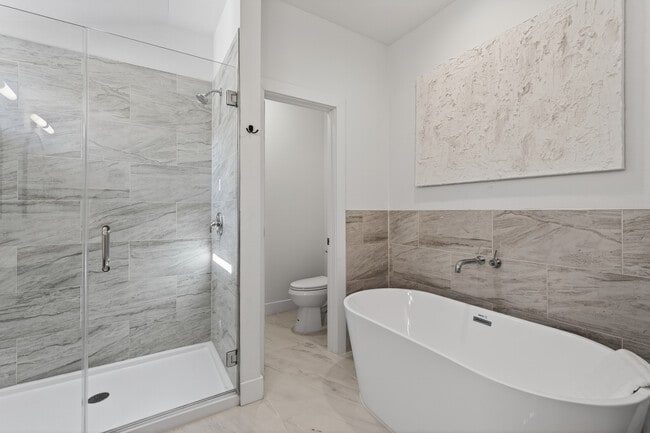 Building Photo - 3768 Wenatche Dr