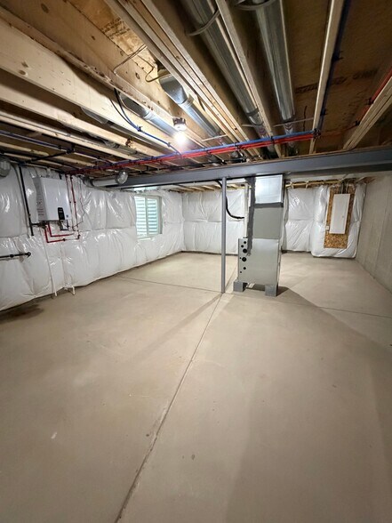 Building Photo - 4035 California Rd