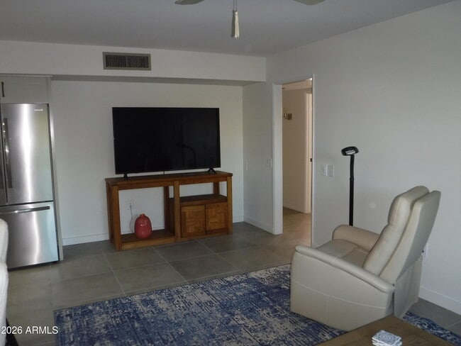 Building Photo - 12930 W Seville Dr