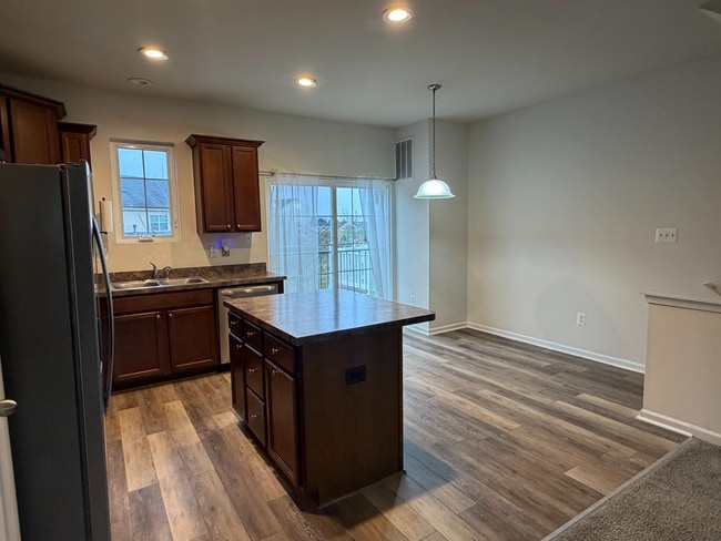 Building Photo - 20636 Albermarle Ln