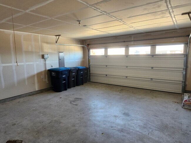 Garage - 14301 Saddlebred Way