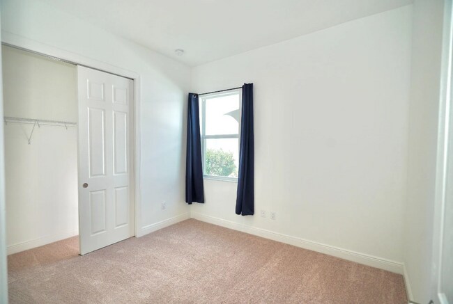 Building Photo - 11569 SW Visconti Way