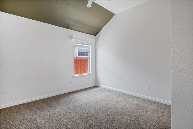 Building Photo - 2811 Checker Dr