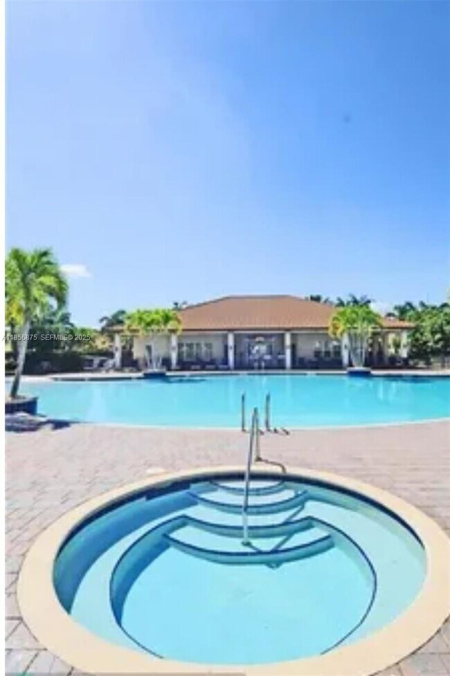 Building Photo - 3521 W 86th Terrace