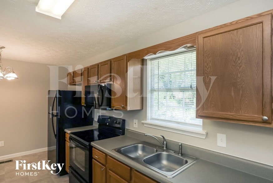 Building Photo - 88 Ravenwood Ln