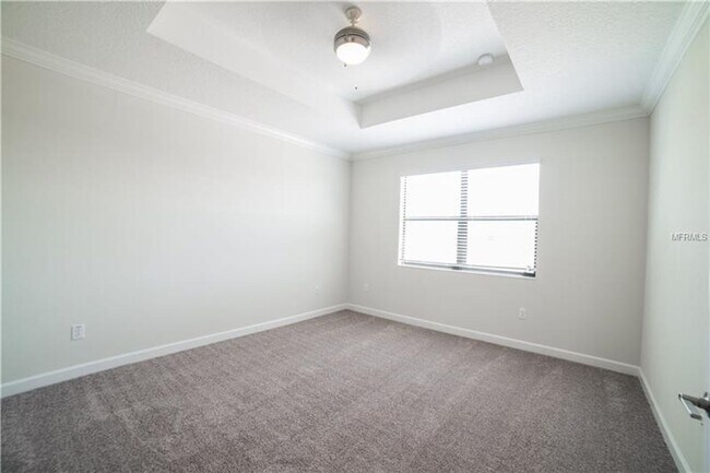 Building Photo - Luxury style townhome for rant