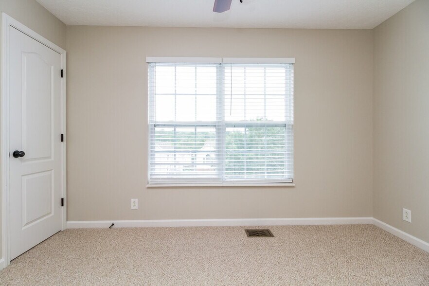 Building Photo - 804 Cainbrook Ct
