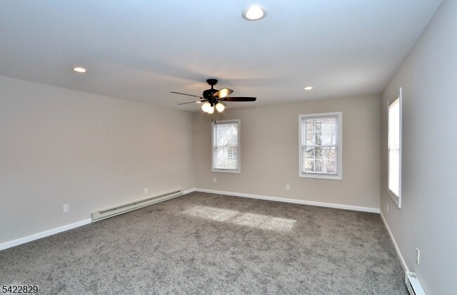 Building Photo - 422 Brown Trail