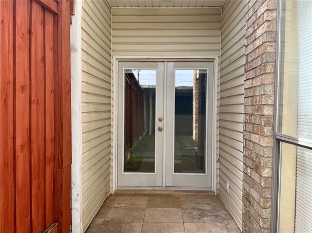 Building Photo - 564 Josephine St