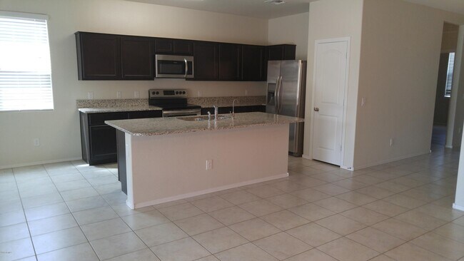 Building Photo - 5003 E Smoky Quartz Rd