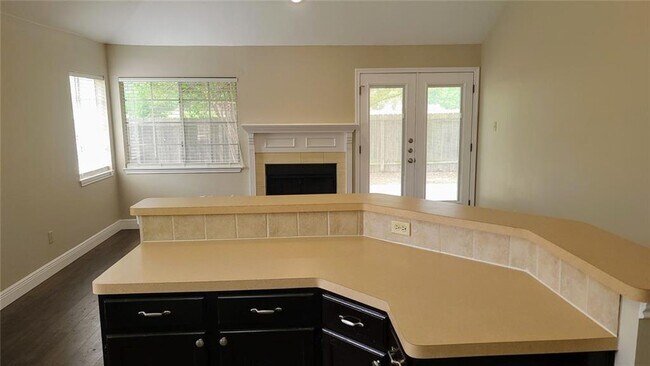Building Photo - 2517 Jacqueline Dr
