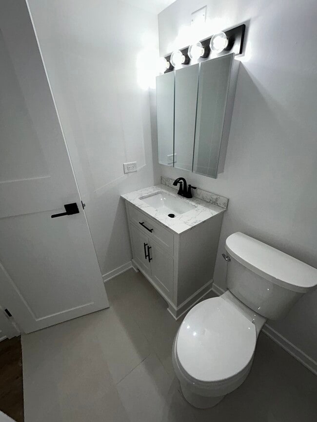 Building Photo - 9128 W Terrace Dr