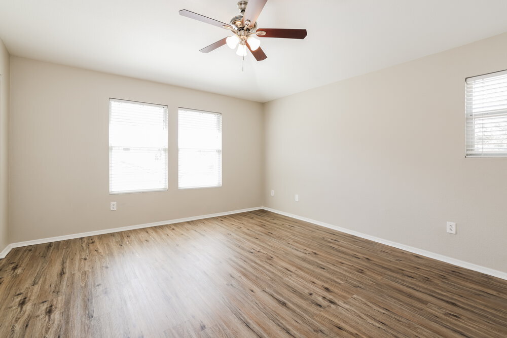 Building Photo - 2716 N Saramano Ln