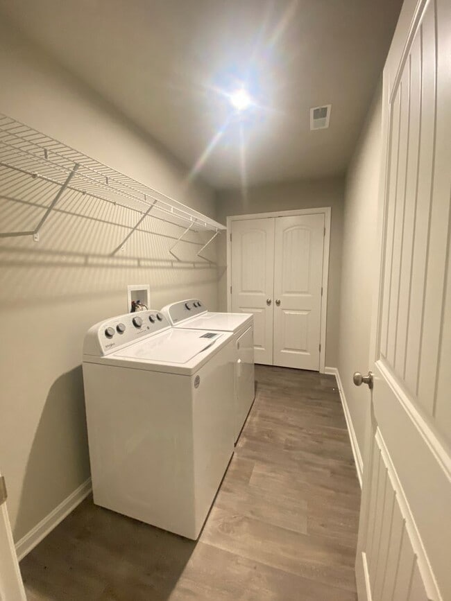 Building Photo - Beautiful 3 Bedroom, 2 Bath Home in Abbottstown, Pa!!