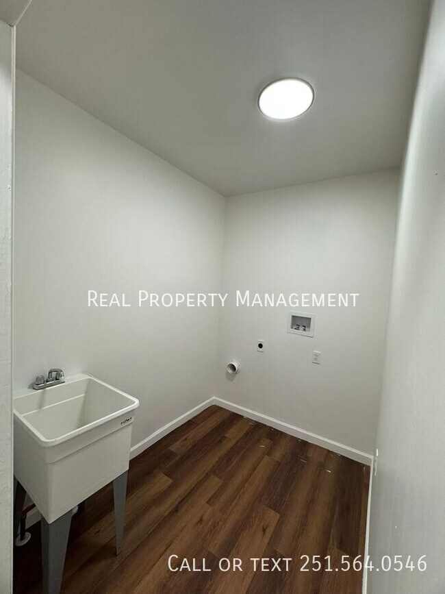 Building Photo - 265 Thrift St