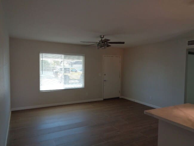 Building Photo - Gorgeous 3 bedroom house in Mesa! Totally renovated and ready to move in! Available NOW!