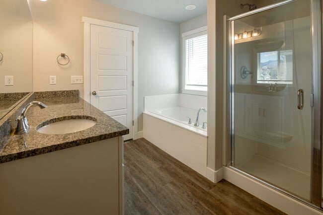 Building Photo - 4156 S 2825 W