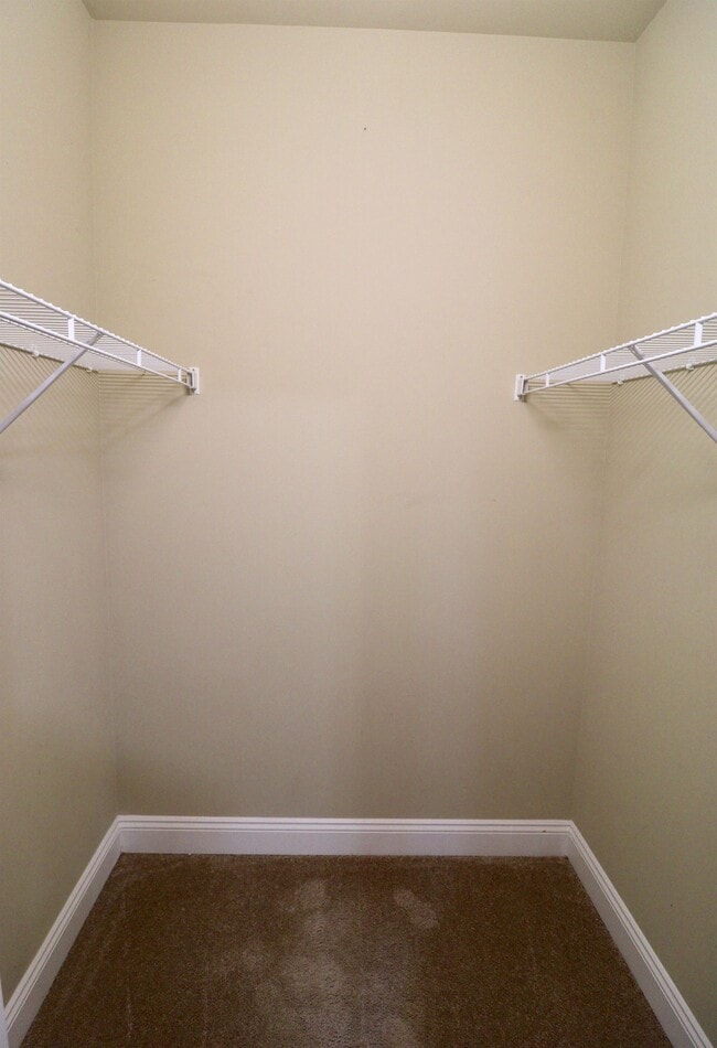 Building Photo - 302 Capstone Dr