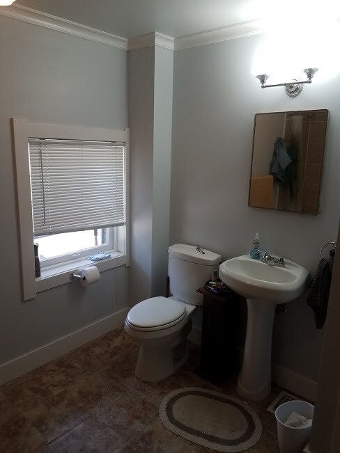 bathroom - 1801 E 12th St