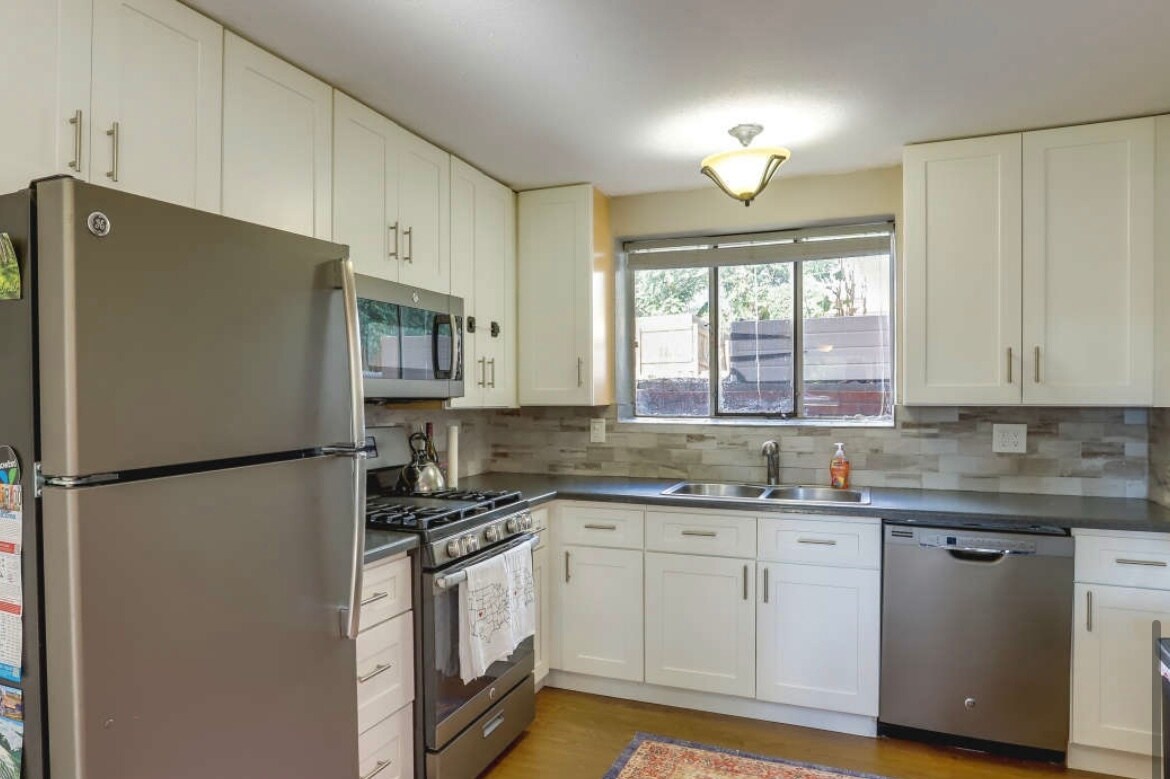 Building Photo - 3350 Kearney St