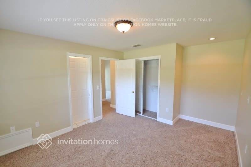 Building Photo - 3236 Forestbrook Dr N