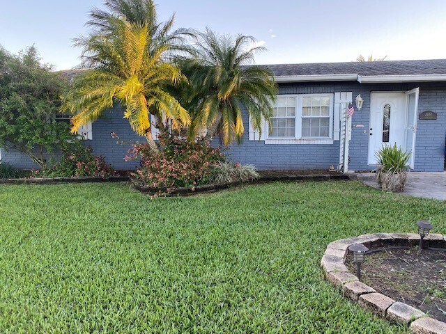 Front of house - 2650 Cypress Ln