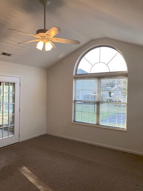Building Photo - 5250 Coventry Ln
