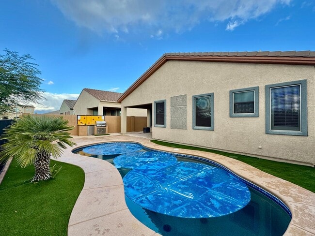 Building Photo - 13743 N High Mountain View Pl