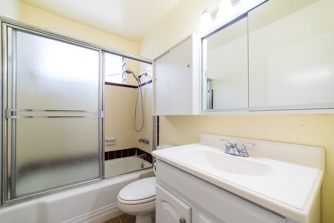 Building Photo - 2217 Addison Way