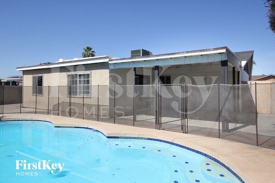 Building Photo - 8707 N 41st Ave
