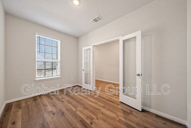 Building Photo - 10391 Obernai Path