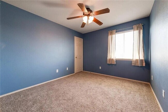 Building Photo - 1512 Davis Mountain Loop