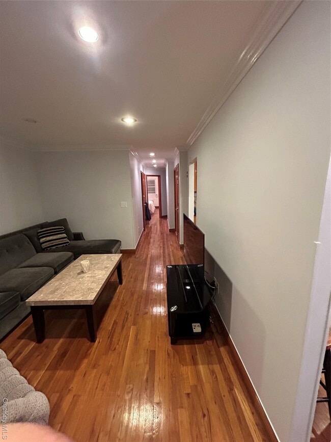 Building Photo - 59-26 Linden St